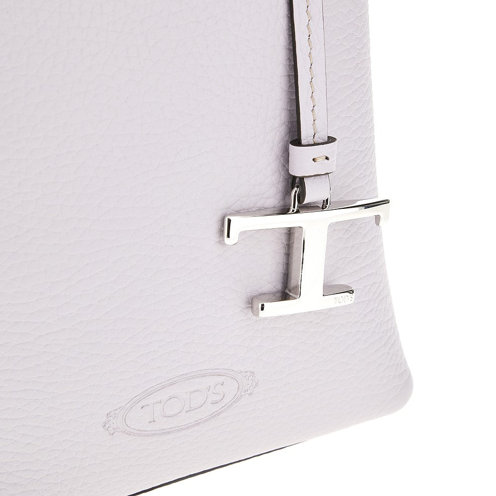 Micro bag in pelle con charm T Timeless