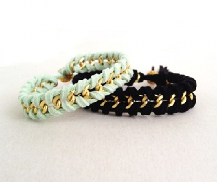 DIY Bracelet: Suede and Chain Woven Bracelet