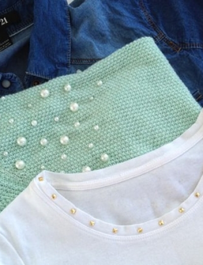 DIY Fashion: Studded Collar T-shirt