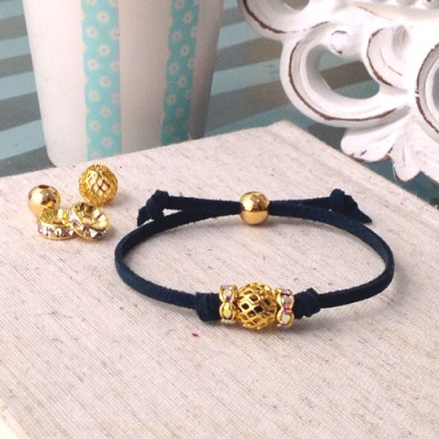 Knotted Charm Bracelet Tutorial