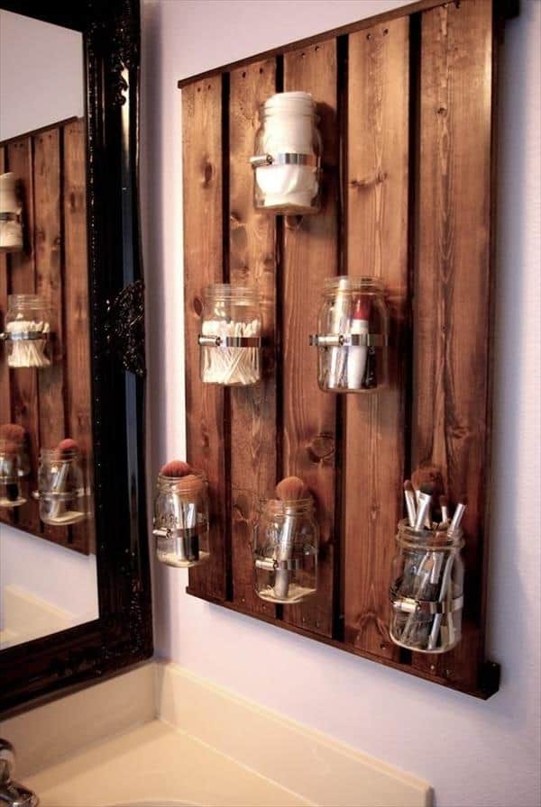 20 creative mason jar ideas - pallet mason jar storage