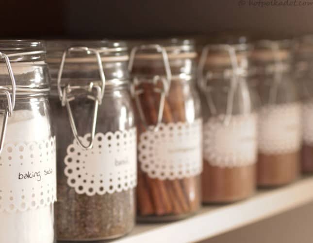 20 creative ways to reuse Mason Jars - Pantry Organizer