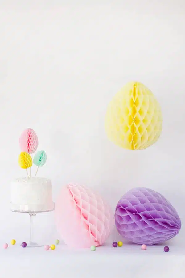 Quickly and easily turn honeycomb decor into Easter eggs this weekend!