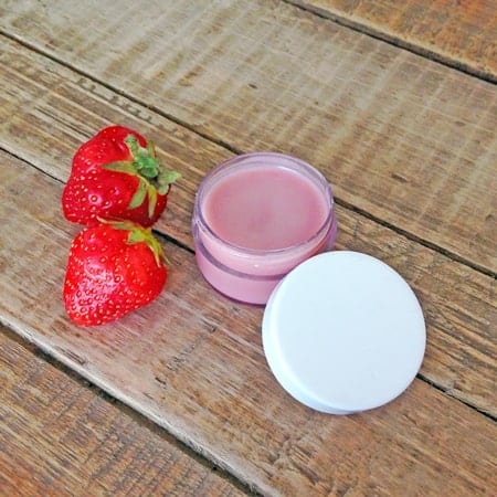 Give your lips the perfect flush of color for a beautiful, natural look with this easy to make DIY lip balm.