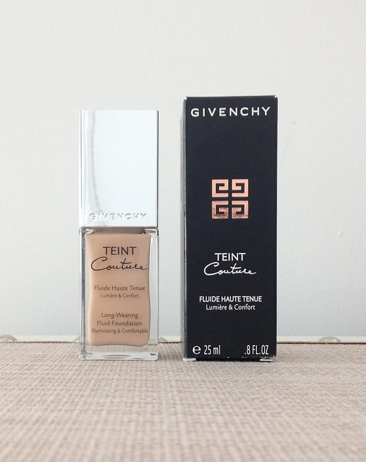 Teint Couture Long-Wearing Fluid Foundation Review -  A long-wearing liquid foundation that creates a radiant, flawless complexion with a smooth, satiny finish.