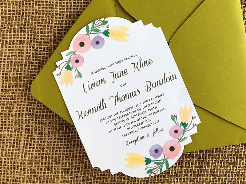 FREE template and download! Step by step instructions for DIY wedding invitation. Pretty watercolor flower wedding invitation.