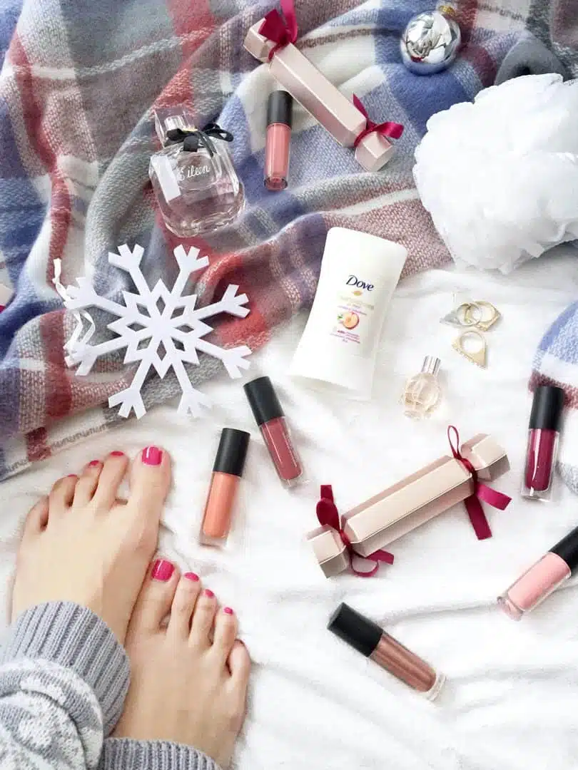 It's time to gear up on winter skincare essentials now that cold weather is coming. Everything from frosty nights to the office central heating can wreak havoc on your skin, which means adjusting your regimen accordingly. 