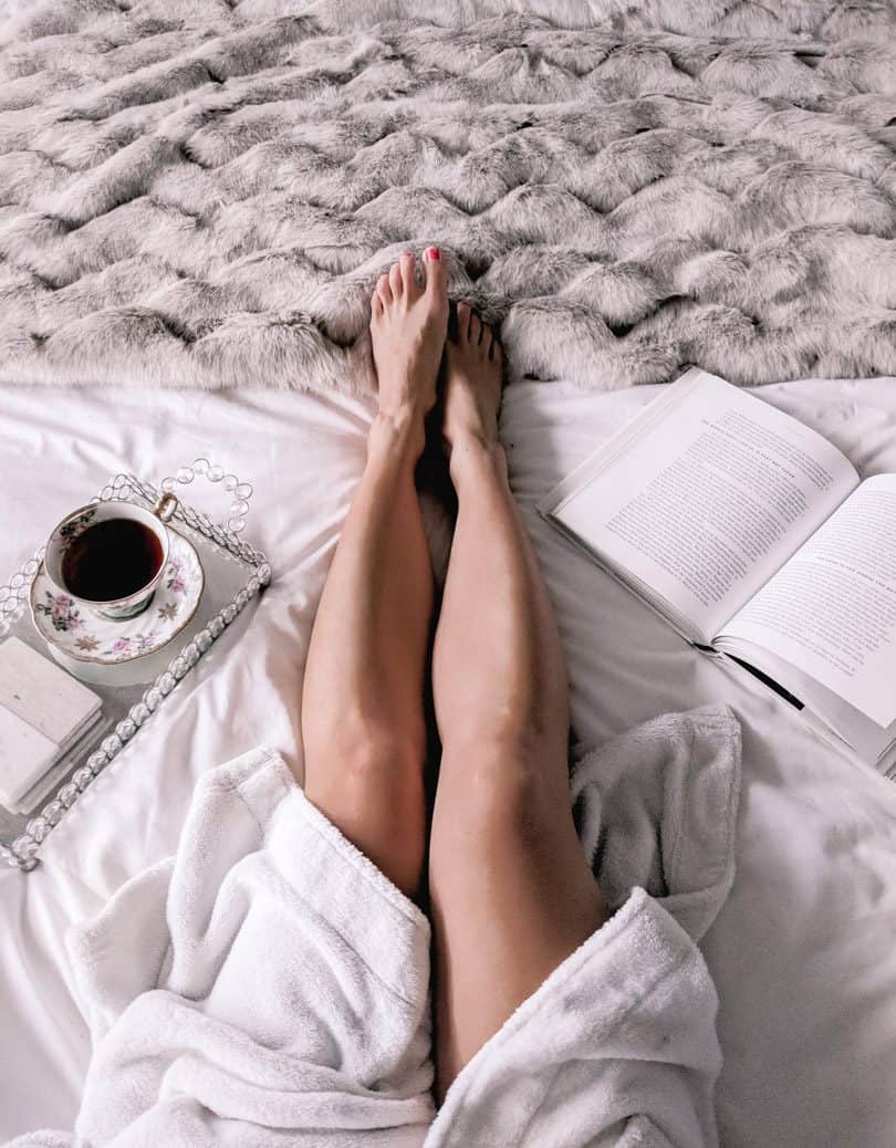 Getting cozy for some RR time in bed with a book and tea