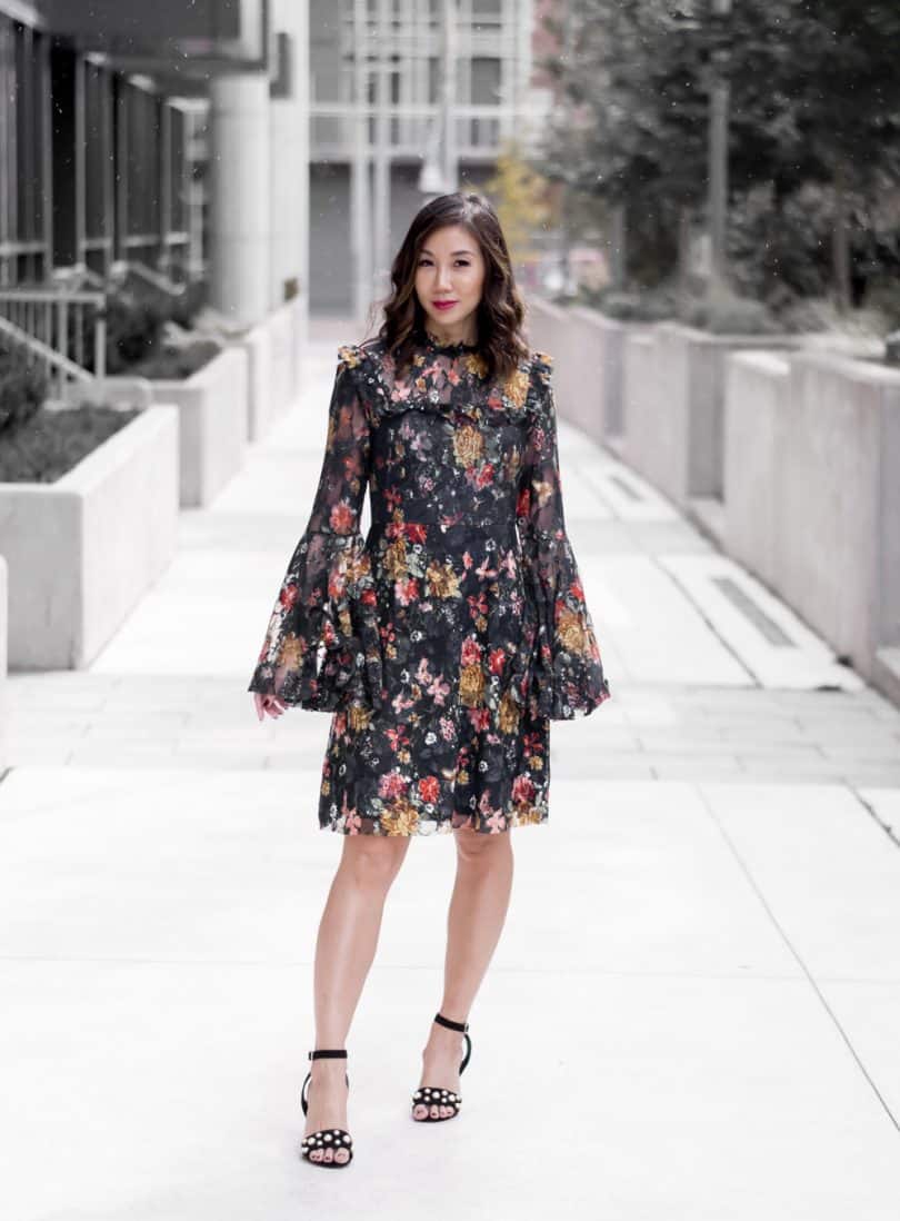Lace dress with floral print and bell sleeves. Style bloggerHigh Quality Luxury Shopping