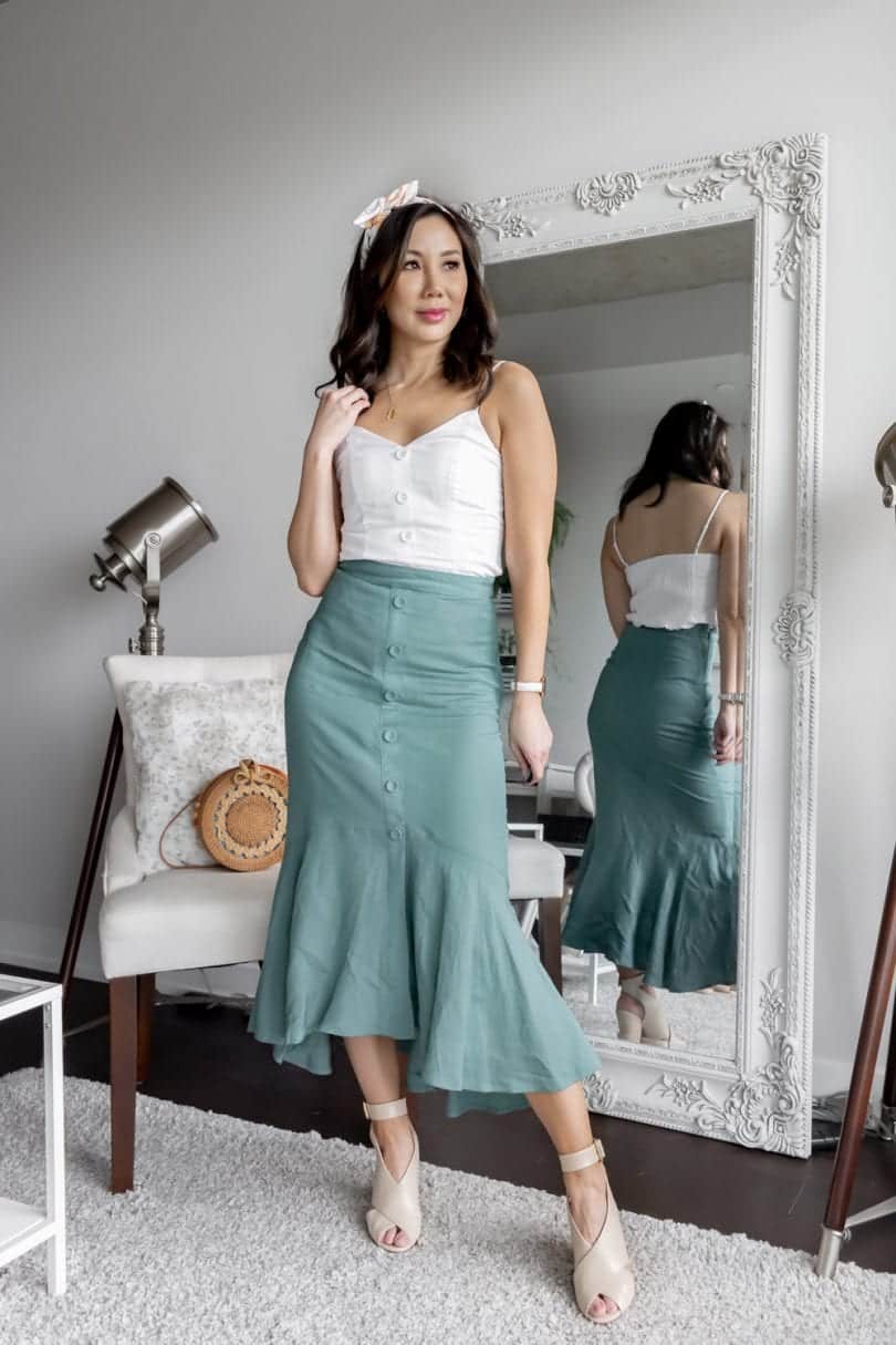Summer outfit from Evernew Melbourne - white tank, fish tail skirt, sandals, rattan bag
