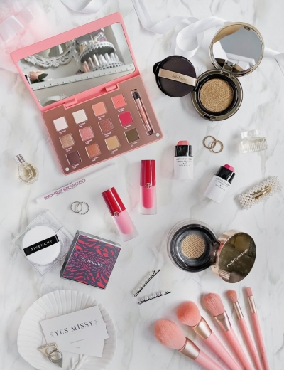 Summer Beauty Faves: Makeup, Skincare, & Haircare