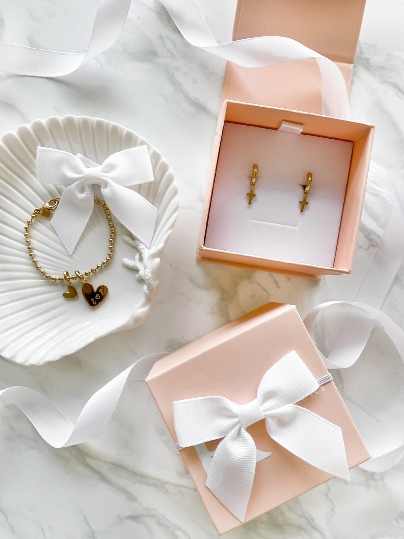 Rellery Jewelry Review - minimalist everyday jewelry, made with quality and love.