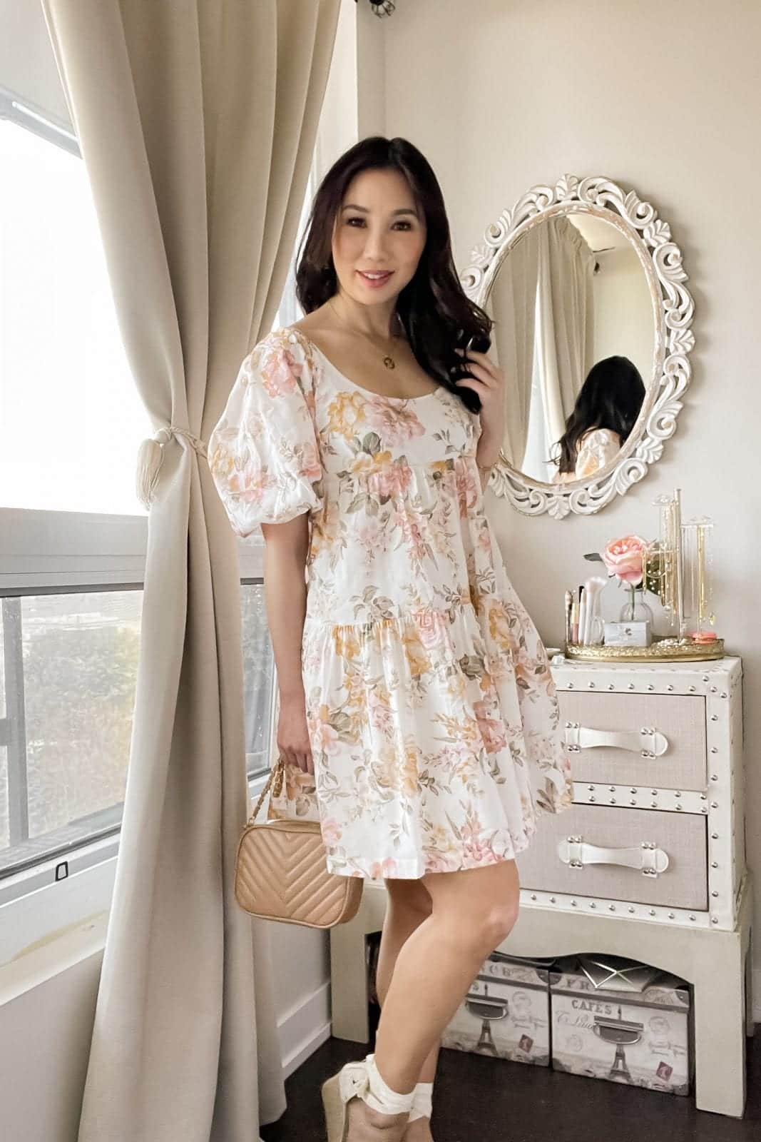 3 summer dresses from Ever New - This flowy babydoll dress is the perfect casual dress to wear on those hot summer days. With a darling floral print and a cute puff sleeves it takes weekend casual to the level. Styled by Eileen Lazazzera of yesmissy.com