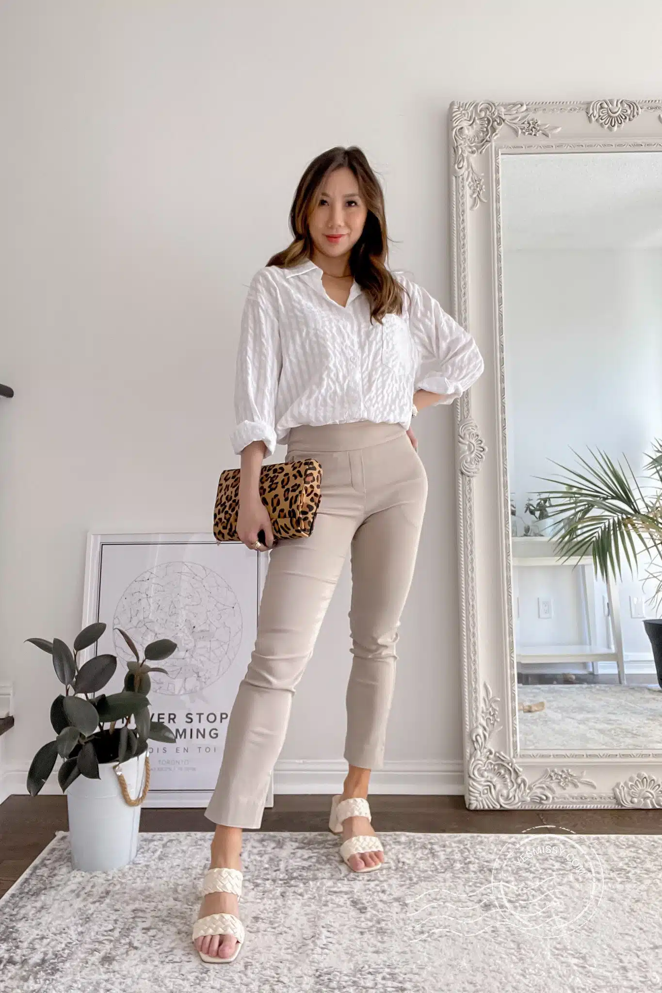 Summer outfit for the office - slimming pants from Margaret M with white button down shirt and Jeanne Lottie Bag. More workwear outfit ideas on yesmissy.com